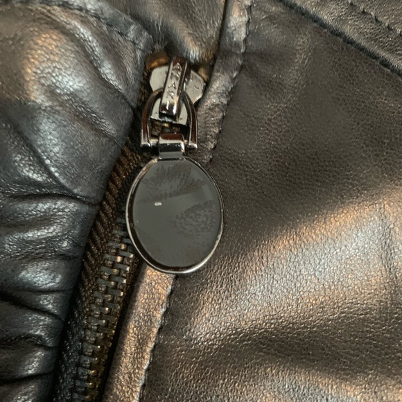 NWOT Women’s Tahari Ruffle Lambskin leather jacket / Black /Small - Picture 11 of 16